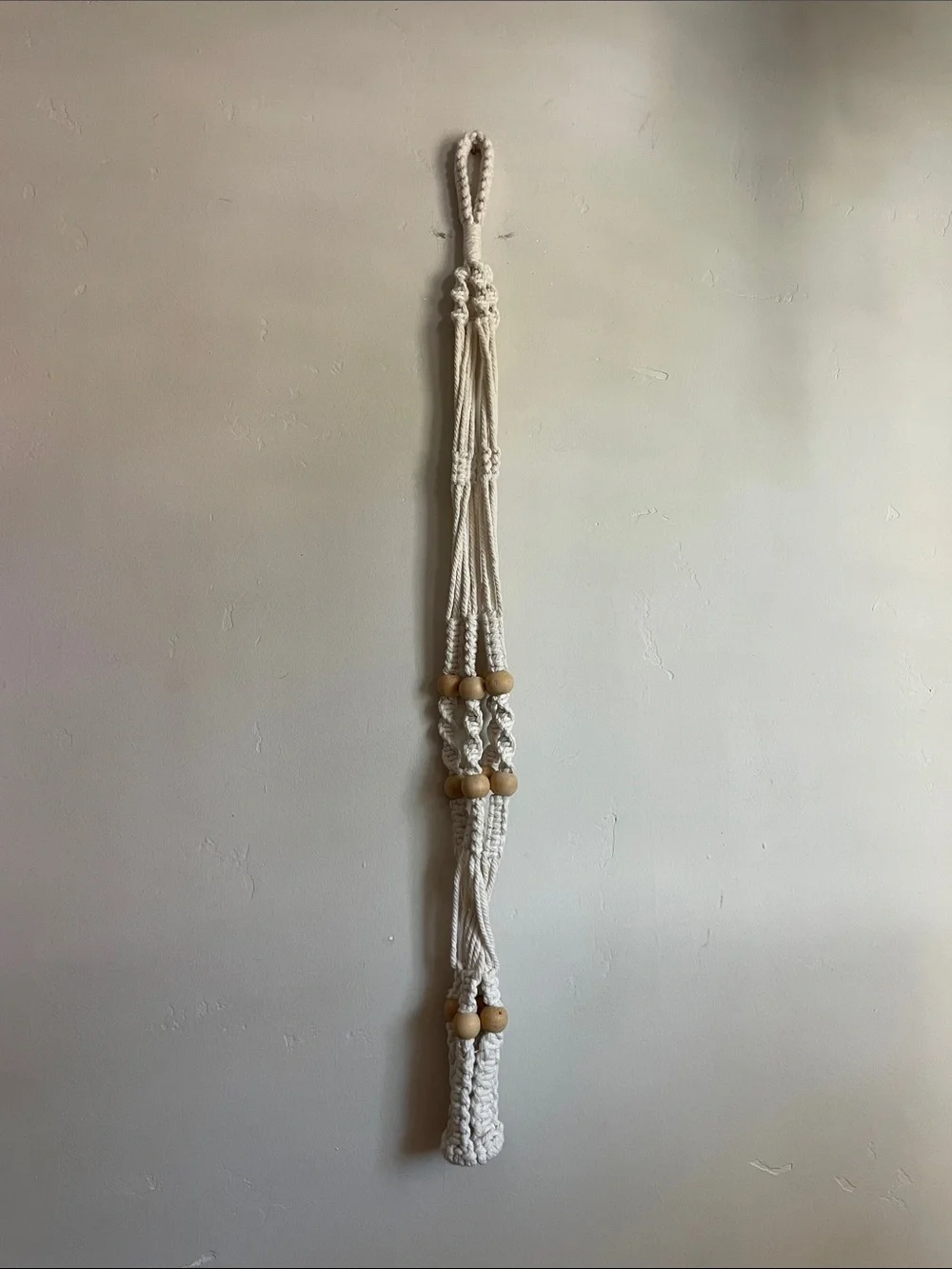 •| macrame plant holder - Picture 2 of 7